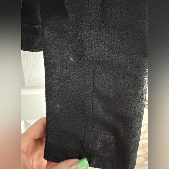 Danier Black Leather Jacket with Zipper Details - Picture 7 of 8